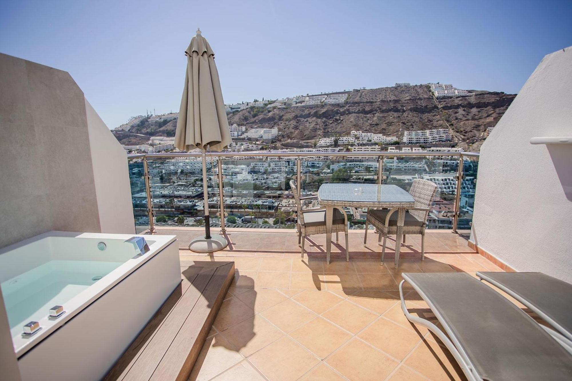 Servatur Casablanca Suites & Spa - Adults Only Пуерто Рико Екстериор снимка